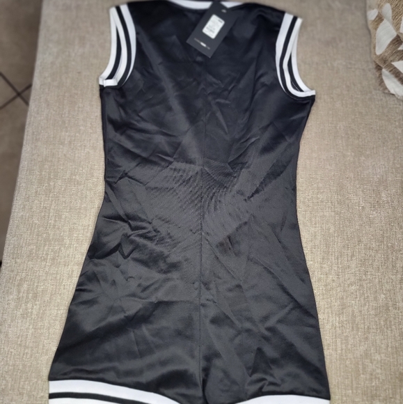 BLACK FASHION NOVA ROMPER - Picture 3 of 3